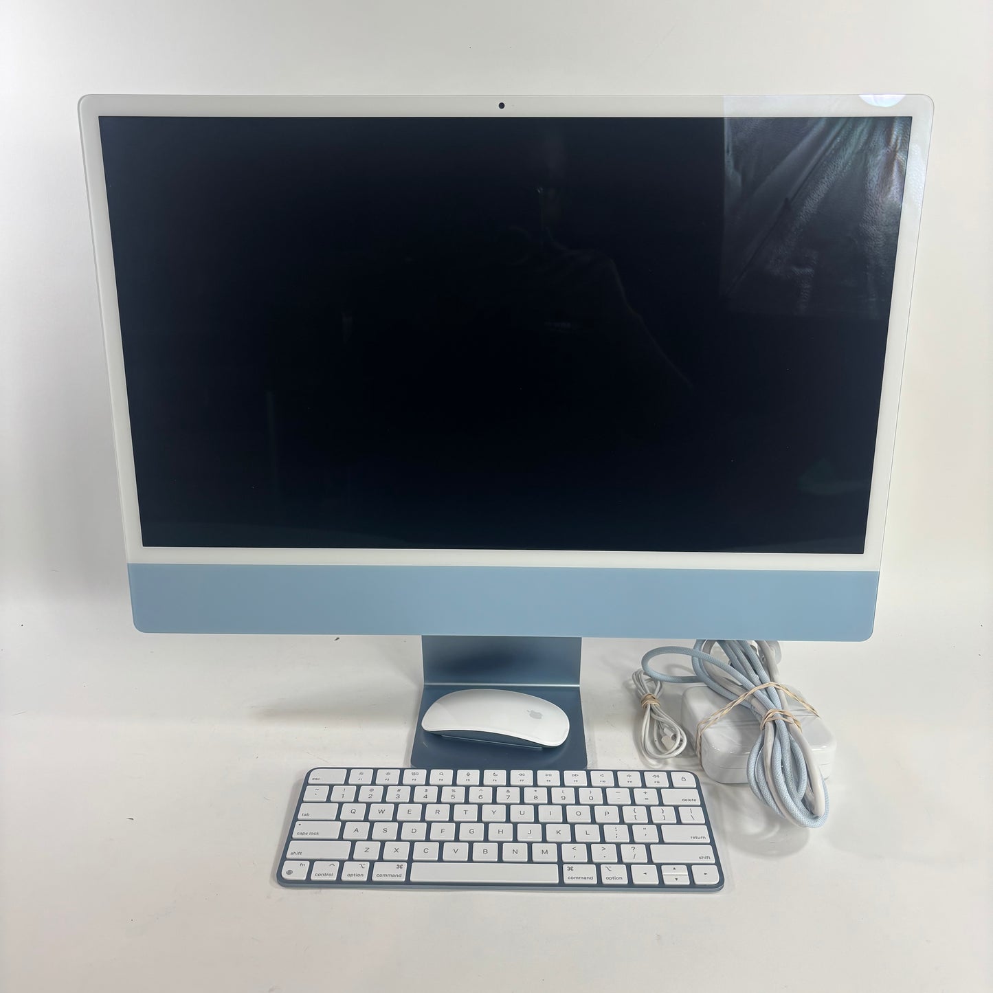 2023 Apple iMac 24" M3 4.0GHz 8GB RAM 256GB SSD Blue MQRC3LL/A