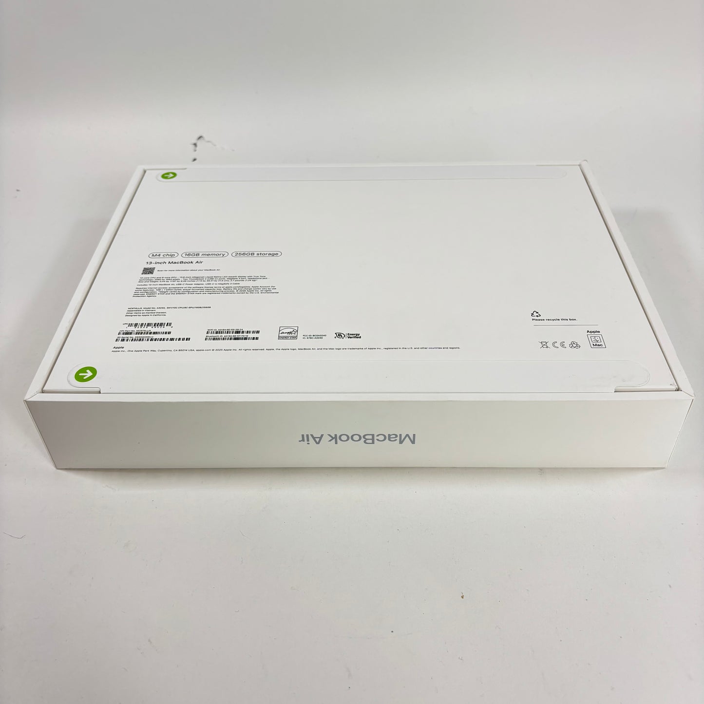 New 2025 Apple MacBook Air 13.6" M4 8C GPU 4.5GHz 16GB RAM 256GB SSD MC6T4LL/A