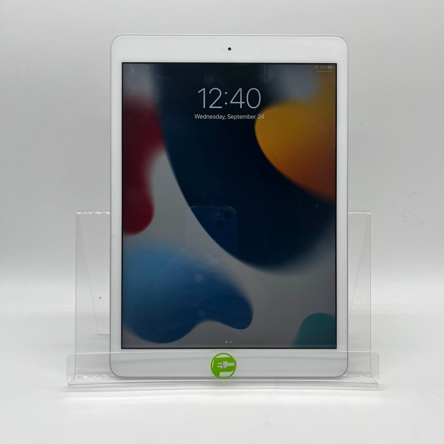 WiFi Only Apple iPad 8th Gen 128GB Silver MYLE2LL/A