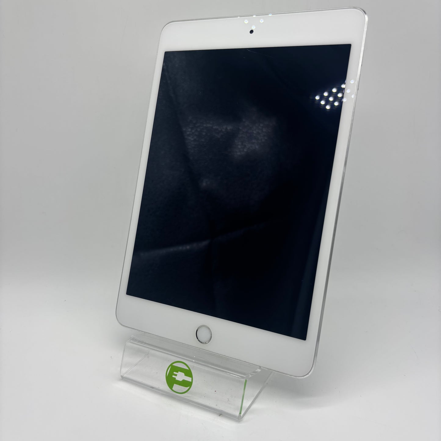 WiFi Only Apple iPad Mini 4th Gen 128GB 15.8.3 Silver MK9P2LL/A
