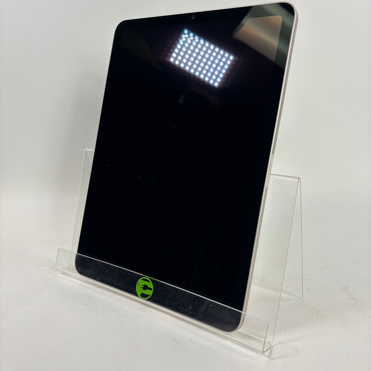 WiFi Only Apple iPad Air 5th Gen 256GB Starlight MM9P3LL/A