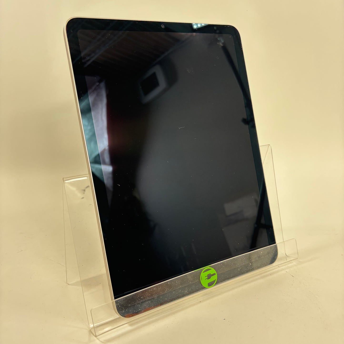 WiFi Only Apple iPad Air 5th Gen 256GB Starlight MM9P3LL/A