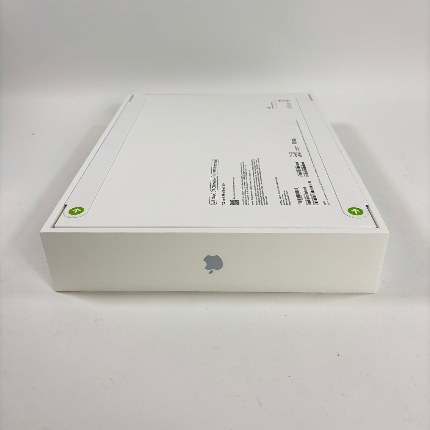 New 2025 Apple MacBook Air 13.6" M4 8C GPU 4.5GHz 16GB RAM 256GB SSD MC6T4LL/A