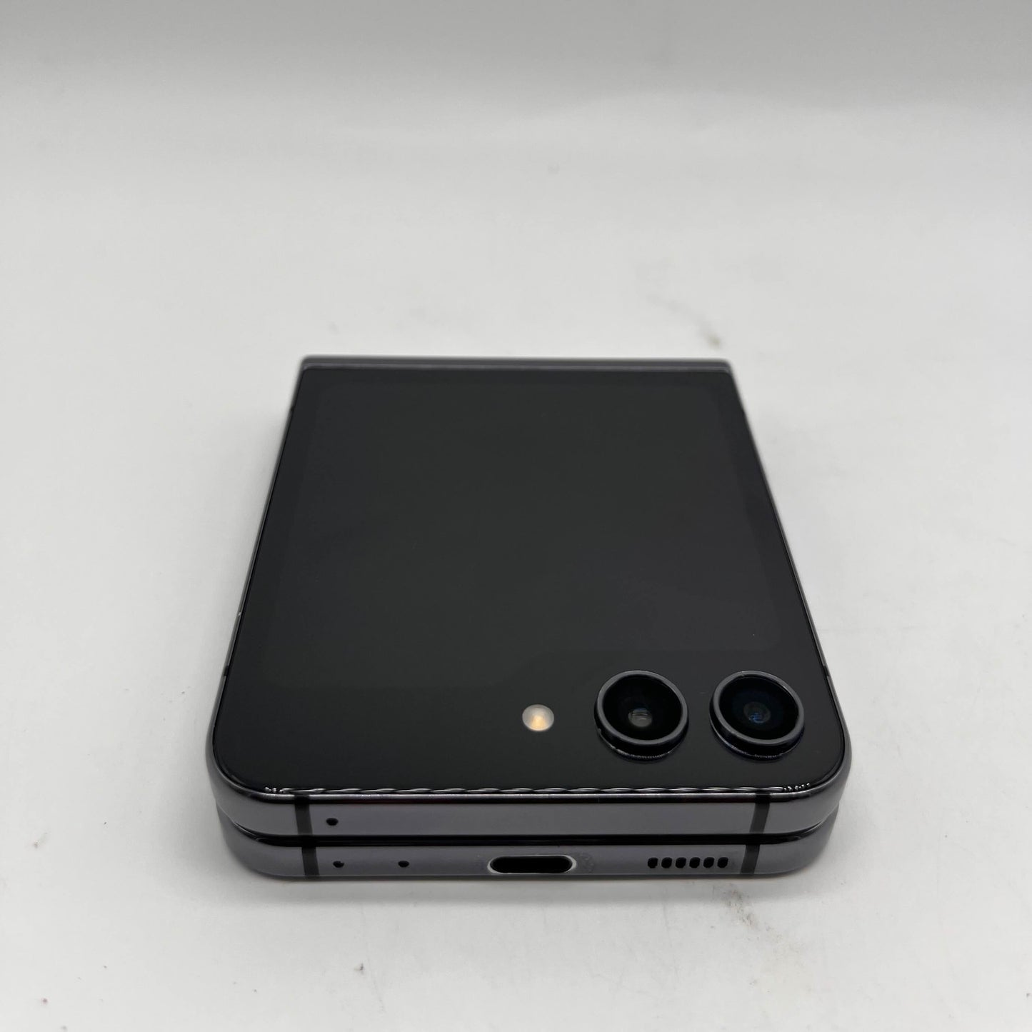 Verizon Samsung Galaxy Z Flip5 4GB RAM 256GB SM-F731U Graphite